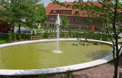 Wasserbecken mit Fontäne, Bild: Heike Roos